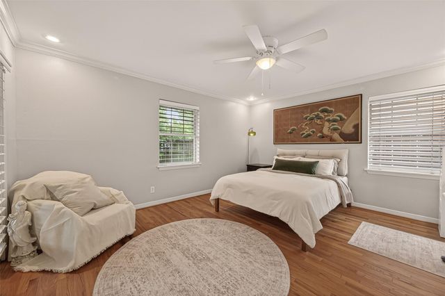 10807 Oasis Drive, Houston, TX 77096