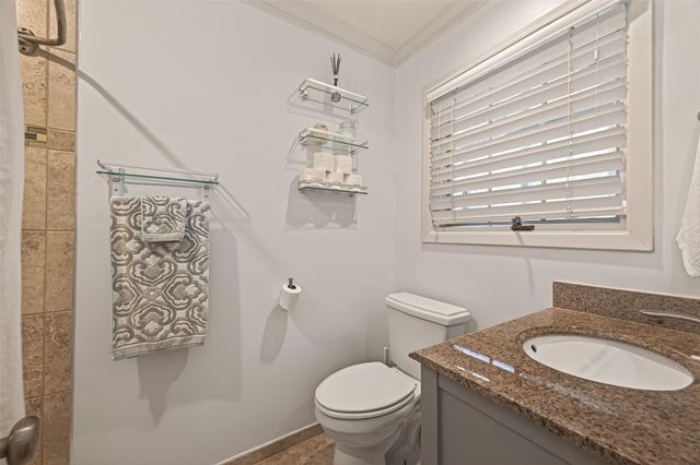 10807 Oasis Drive, Houston, TX 77096