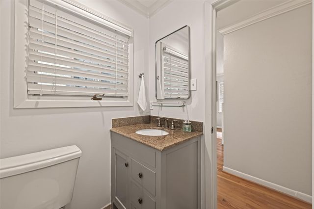 10807 Oasis Drive, Houston, TX 77096