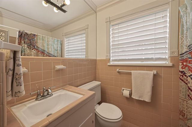 10807 Oasis Drive, Houston, TX 77096