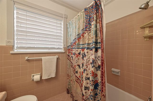 10807 Oasis Drive, Houston, TX 77096