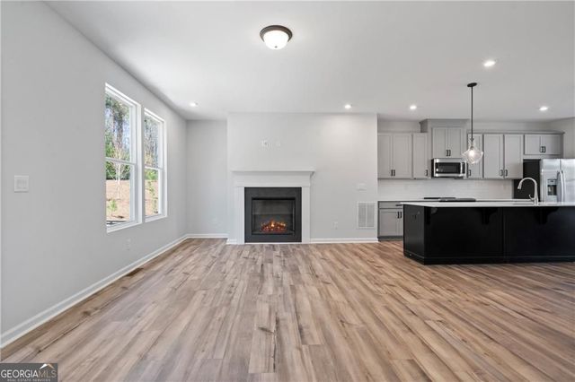 2676 Creek View Terrace, Atlanta, GA 30318