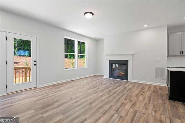 2676 Creek View Terrace, Atlanta, GA 30318