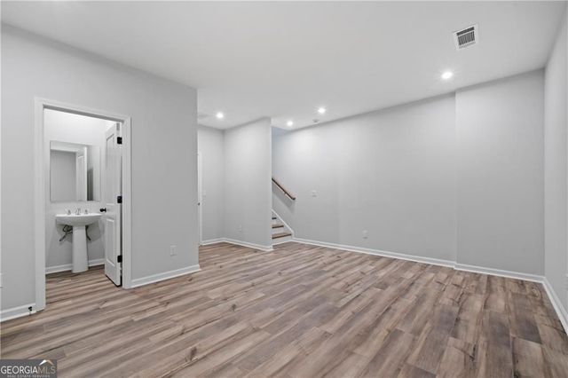 2676 Creek View Terrace, Atlanta, GA 30318