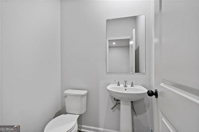 2676 Creek View Terrace, Atlanta, GA 30318