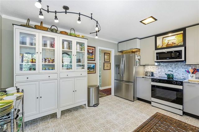 4645 Birgeheath Road, Kernersville, NC 27284