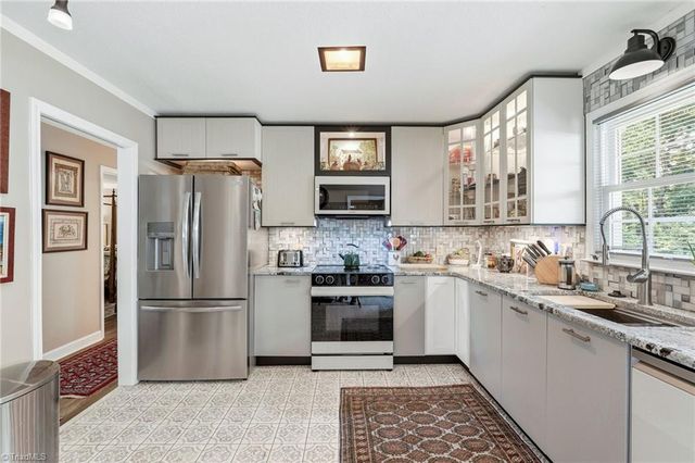 4645 Birgeheath Road, Kernersville, NC 27284