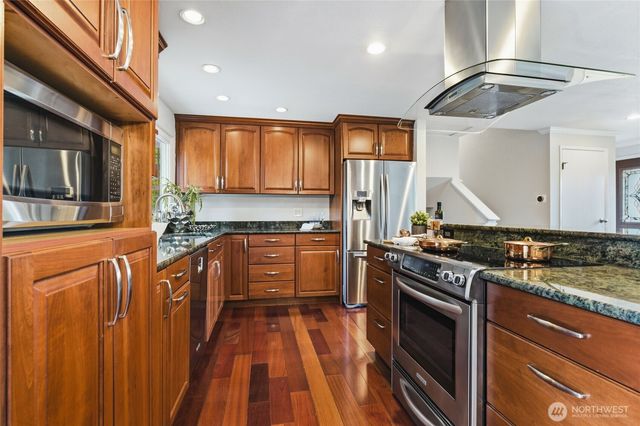 2325 172nd Place SE, Bothell, WA 98012