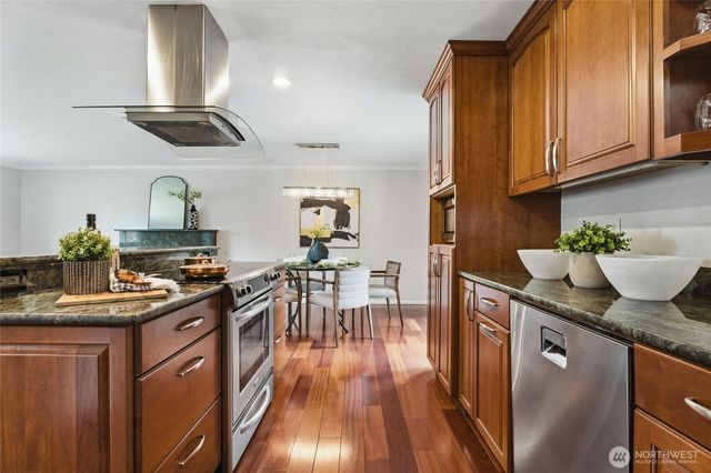 2325 172nd Place SE, Bothell, WA 98012