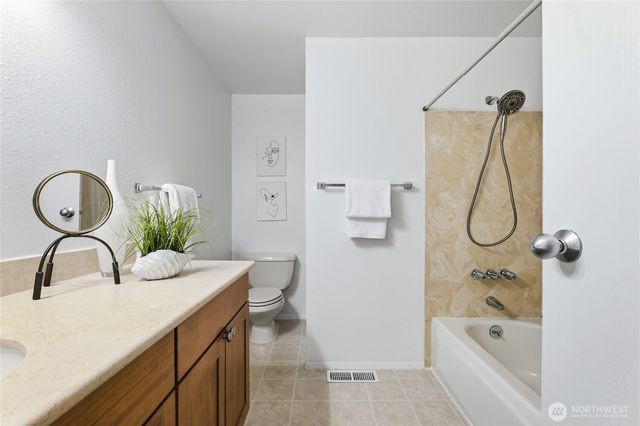 2325 172nd Place SE, Bothell, WA 98012