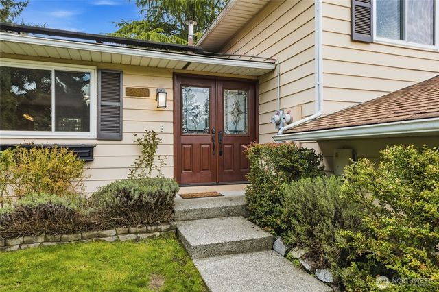 2325 172nd Place SE, Bothell, WA 98012