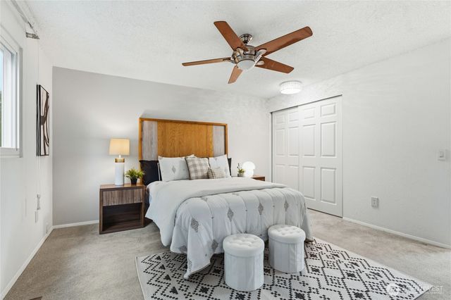 2325 172nd Place SE, Bothell, WA 98012