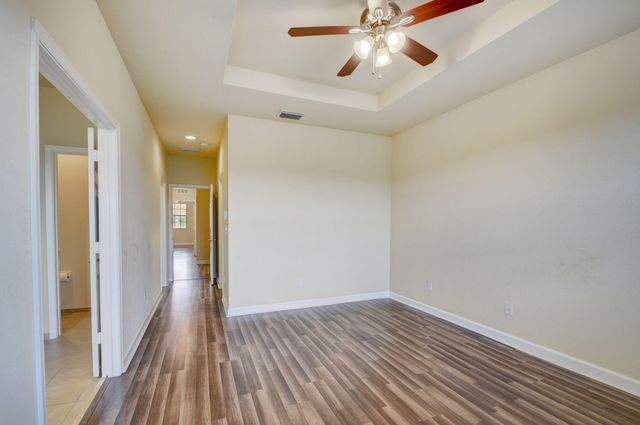 10385 Wellington Parc Drive, Wellington, FL 33449