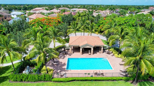 10385 Wellington Parc Drive, Wellington, FL 33449
