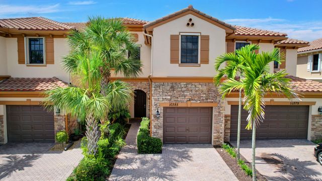 10385 Wellington Parc Drive, Wellington, FL 33449
