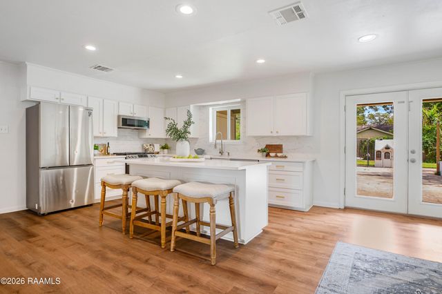 220 Woodvale Avenue, Lafayette, LA 70503