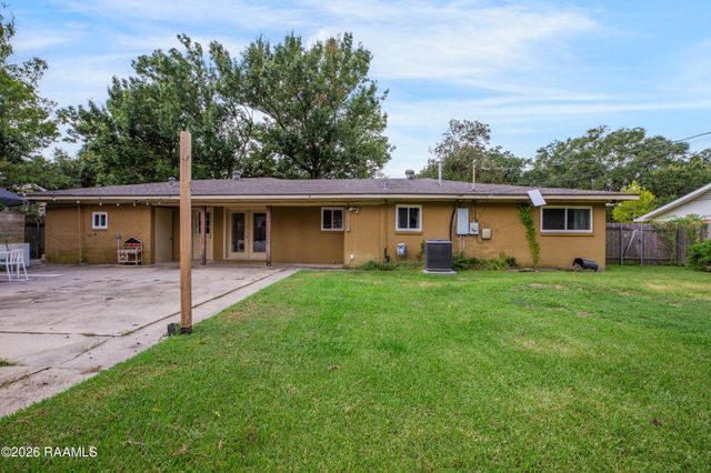 220 Woodvale Avenue, Lafayette, LA 70503