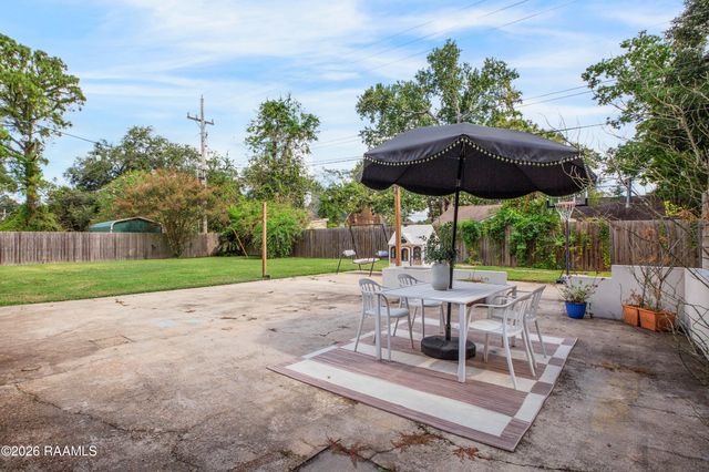 220 Woodvale Avenue, Lafayette, LA 70503