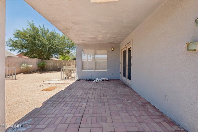 11904 N 76th Lane, Peoria, AZ 85345