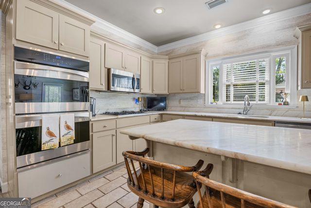 5 Moss Trail Circle, Valdosta, GA 31602