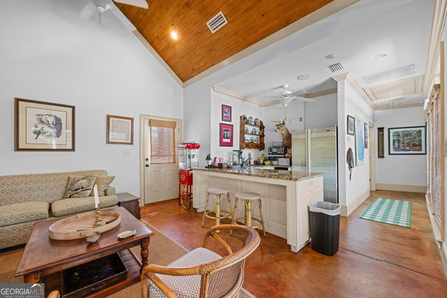 5 Moss Trail Circle, Valdosta, GA 31602