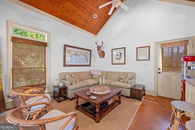 5 Moss Trail Circle, Valdosta, GA 31602