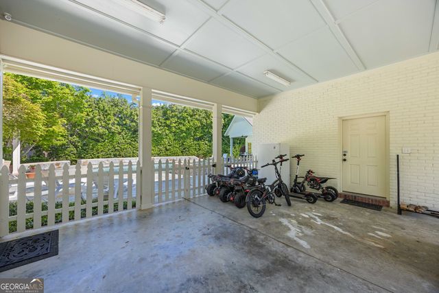 5 Moss Trail Circle, Valdosta, GA 31602