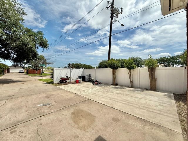 4618 Sao Paulo Street, Pasadena, TX 77504