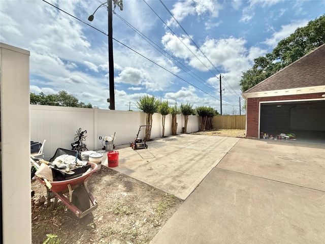 4618 Sao Paulo Street, Pasadena, TX 77504