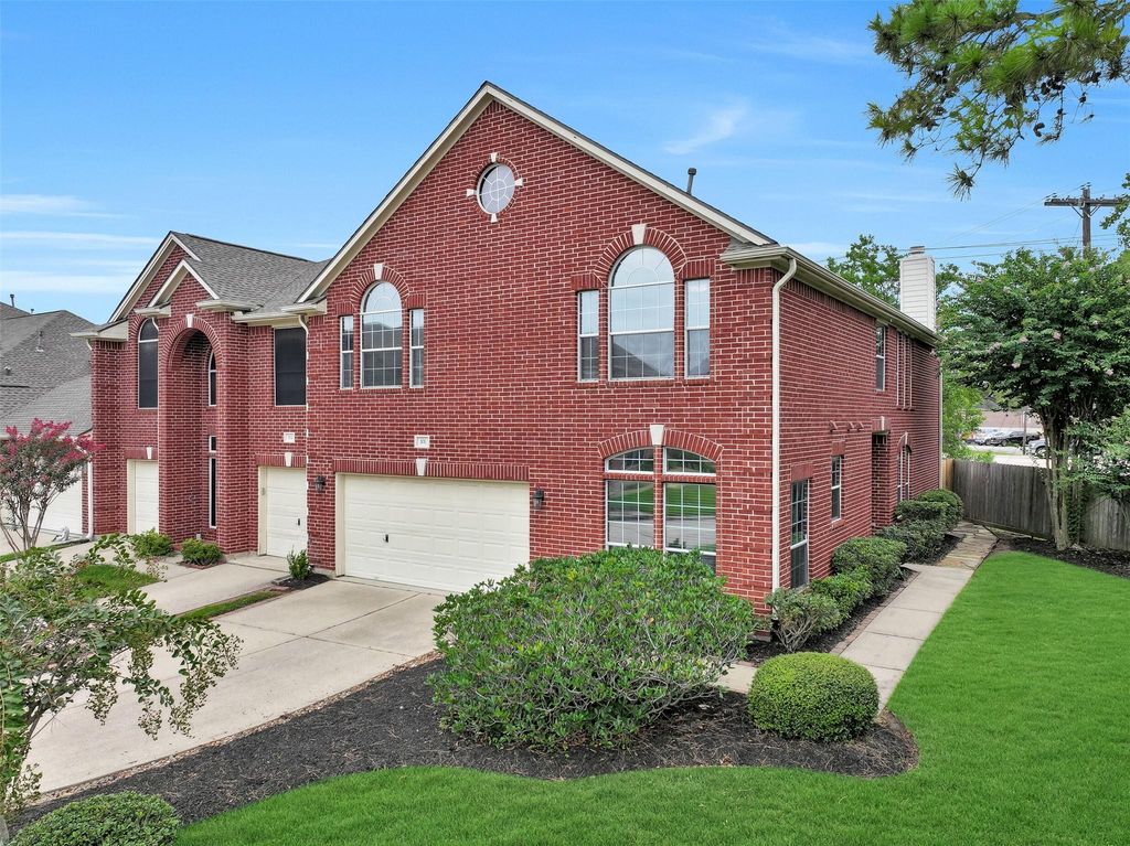 1408 S Friendswood Drive 101, Friendswood, TX 77546