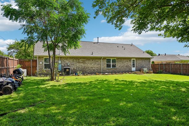 215 Tanco Lane, Duncanville, TX 75116