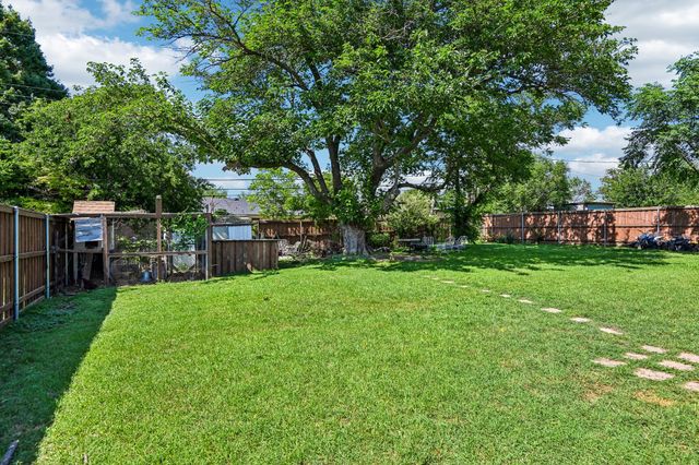 215 Tanco Lane, Duncanville, TX 75116
