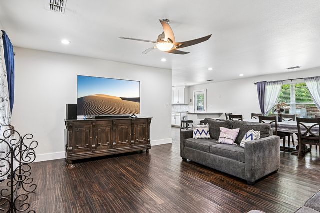 215 Tanco Lane, Duncanville, TX 75116