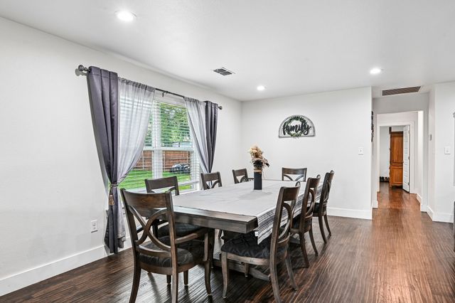 215 Tanco Lane, Duncanville, TX 75116