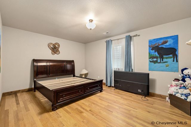 834 WEST DALE BLVD, Cheyenne, WY 82009