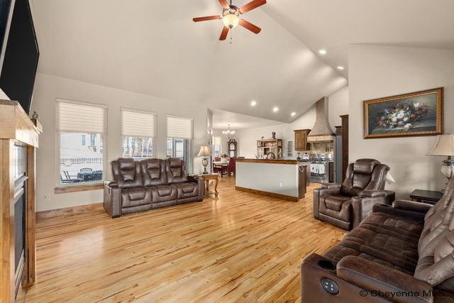 834 WEST DALE BLVD, Cheyenne, WY 82009