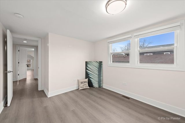 5252 N Mulligan Avenue, Chicago, IL 60630