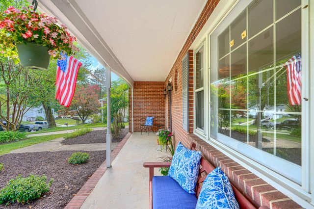 6 FIREOAK CT, Cockeysville, MD 21030