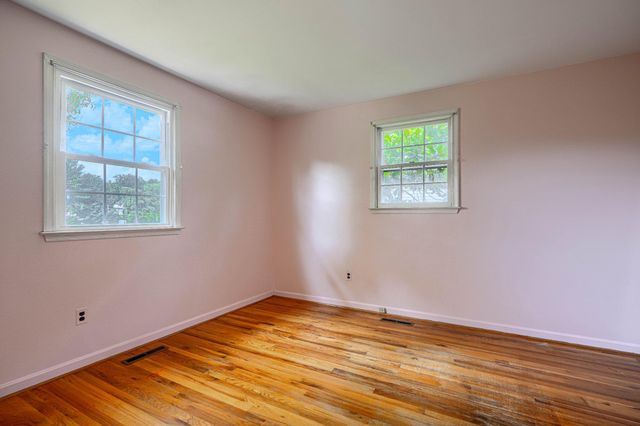 6 FIREOAK CT, Cockeysville, MD 21030