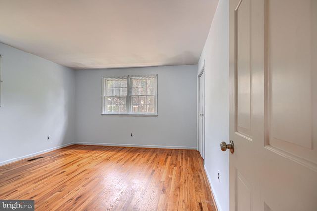 6 FIREOAK CT, Cockeysville, MD 21030