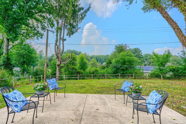 6 FIREOAK CT, Cockeysville, MD 21030