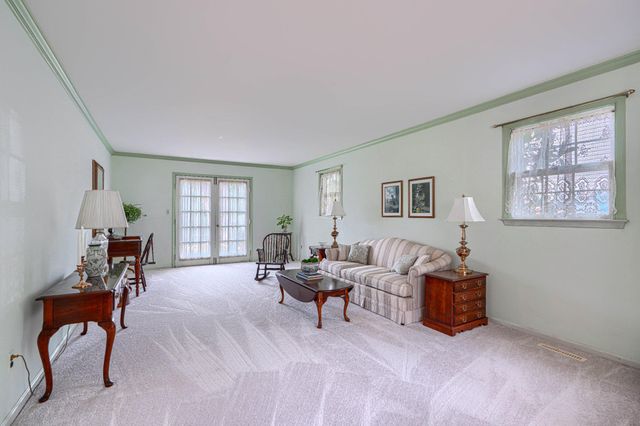 6 FIREOAK CT, Cockeysville, MD 21030
