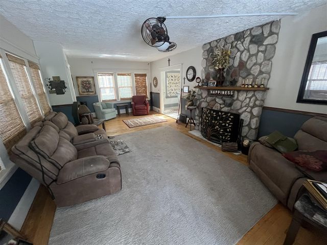 709 Griswold Street, Jackson, MI 49203