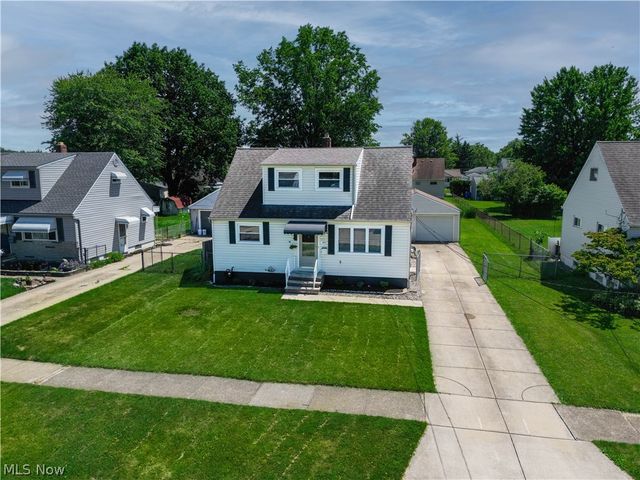 15541 Susan Drive, Brook Park, OH 44142
