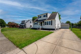 15541 Susan Drive, Brook Park, OH 44142