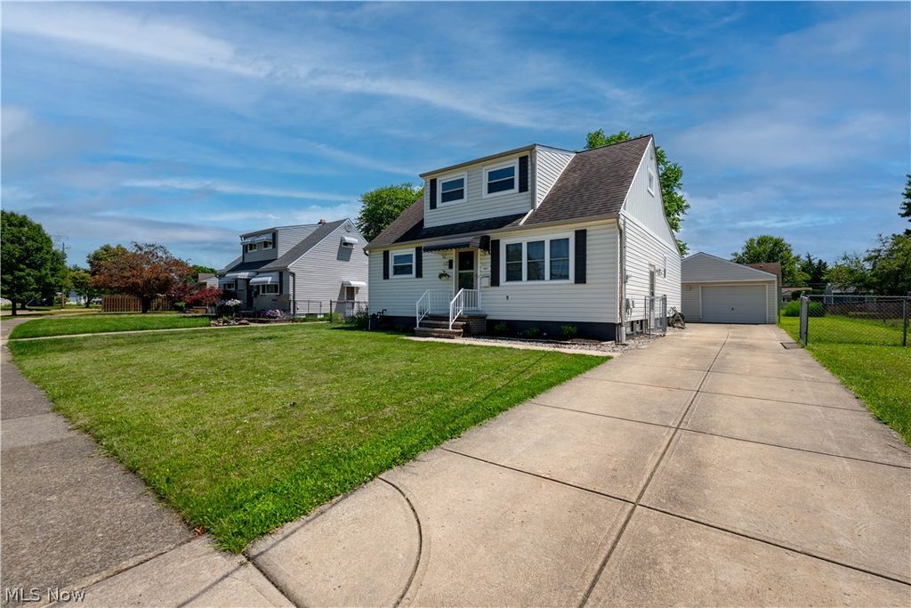 15541 Susan Drive, Brook Park, OH 44142