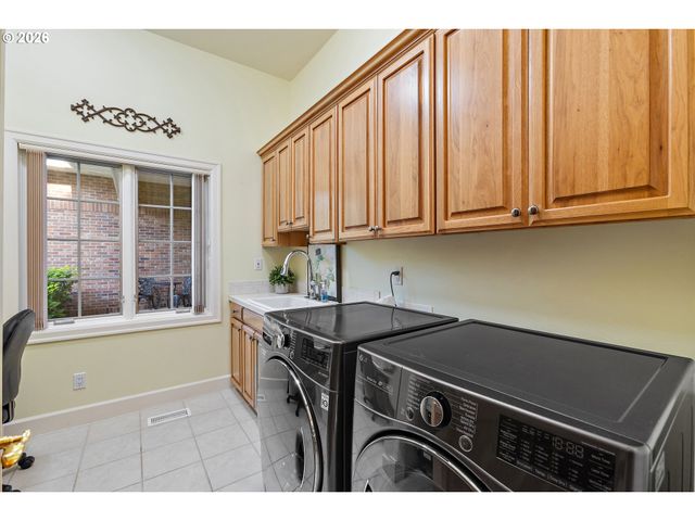 11980 Sw MALLOY Way, Sherwood, OR 97140