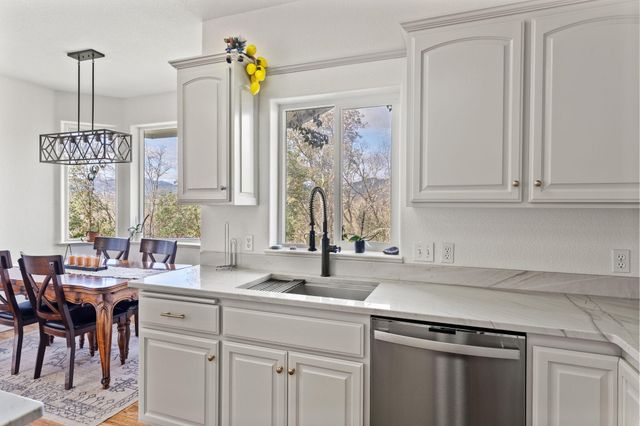 103 Eden Drive, Grants Pass, OR 97526