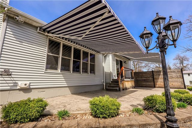 5511 Old Lake Shore Road, Hamburg, NY 14085