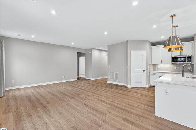 1009 Horse Whisper Run, Landrum, SC 29356